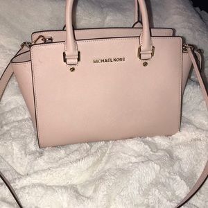 Michael Kors Selma bag